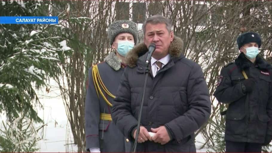 Полиция генерал-лейтенанты Артур Әхмәтхановтың исеме мәңгеләштерелә