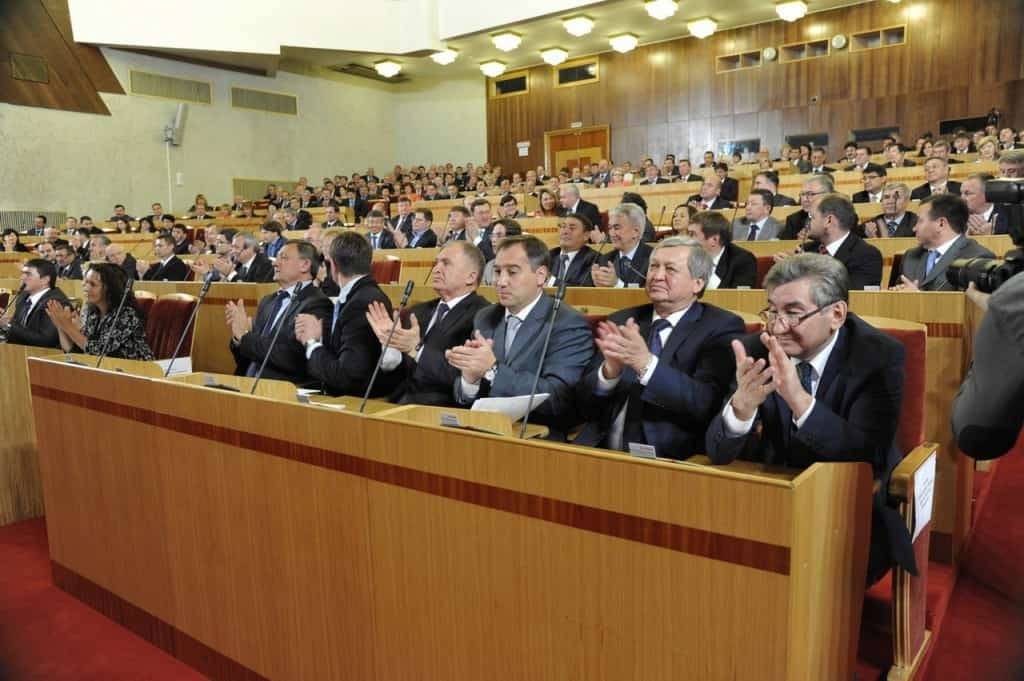 Башҡортостан депутаттары Йәмәғәт палатаһына кандидаттар һайлай