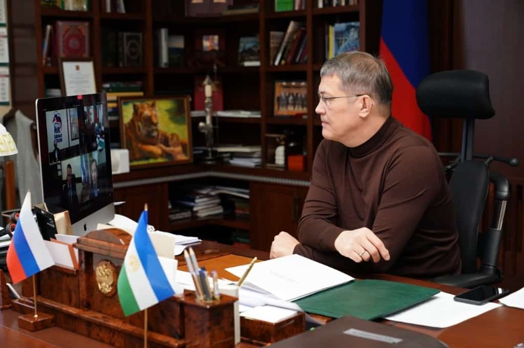 Радий Хәбиров бөгөн халыҡты ҡабул итте
