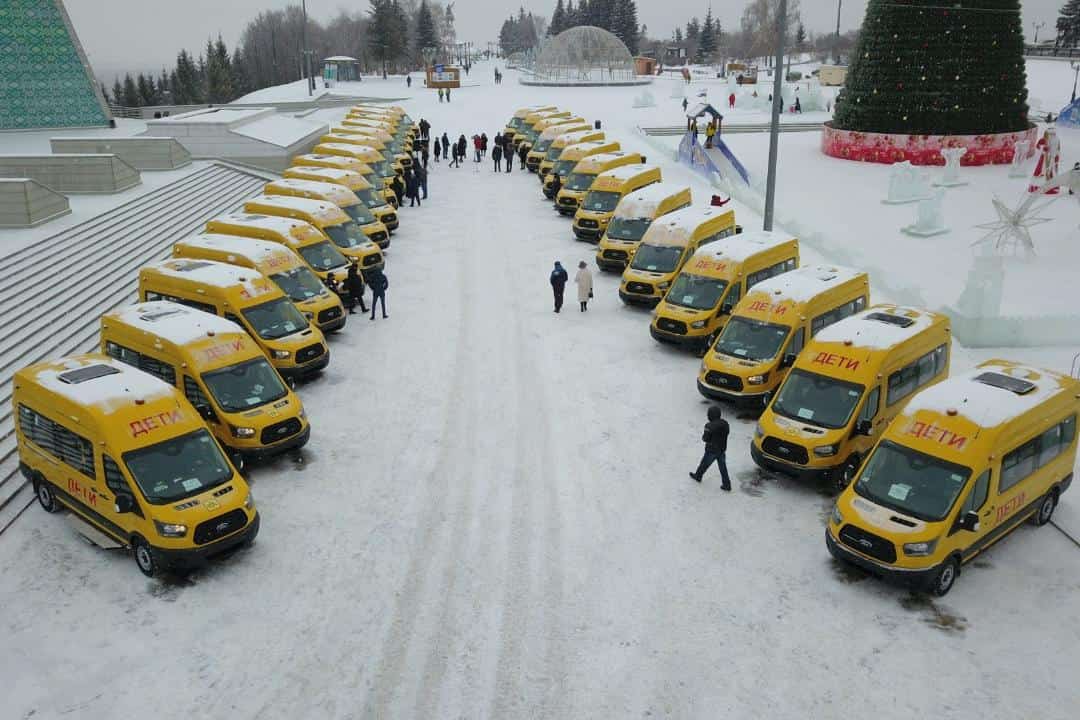 Башҡортостан райондары һәм ҡалаларына 70 мәктәп автобусы тапшырылды