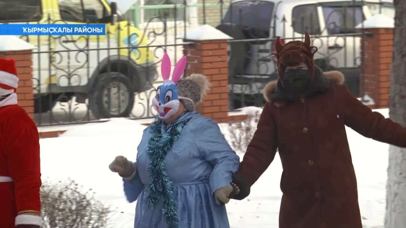 Ҡырмыҫҡалы районы Прибельский ҡасабаһында Яңы йыл бал-маскарады үтте