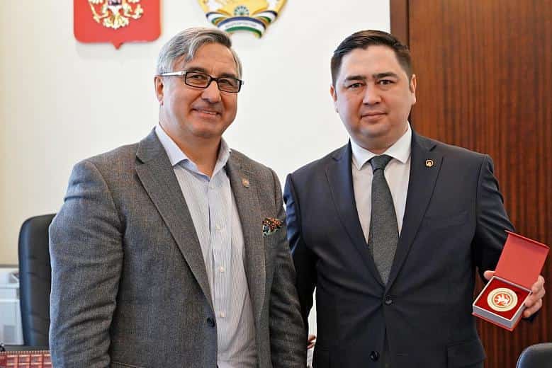 Өфөгә ике көнлөк эш сәфәре менән Татарстан Премьер-министры урынбаҫары Вәсил Шәйхрәзиев килде