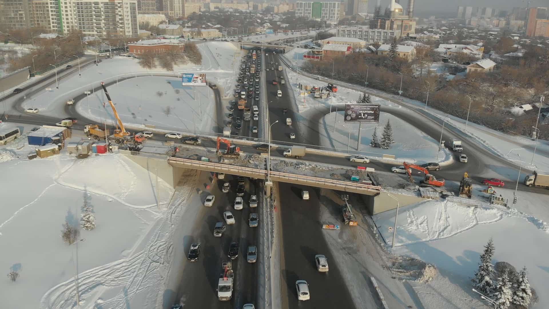 Салауат Юлаев проспектының бер өлөшөнән төндә сәғәт 12-нән иртәнге 5-кә тиклем хәрәкәт тыйыла.