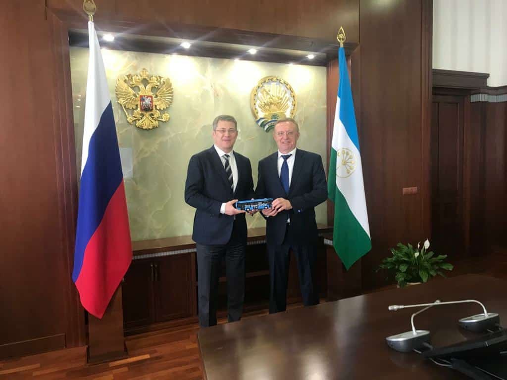 Радий Хәбиров “КАМАЗ” ойошмаһы генераль директоры Сергей Когогин менән осрашты
