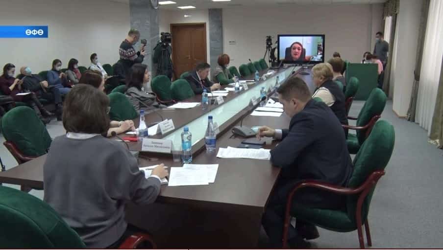 Бөгөн Өфөлә Халыҡ-ара туған телдәр көнөнә арналған түңәрәк өҫтәл ойошторолдо