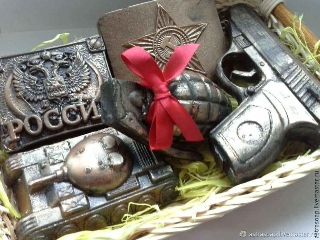 Башҡортостан ҡатын-ҡыҙҙары ир-егеттәргә бүләк һайлай