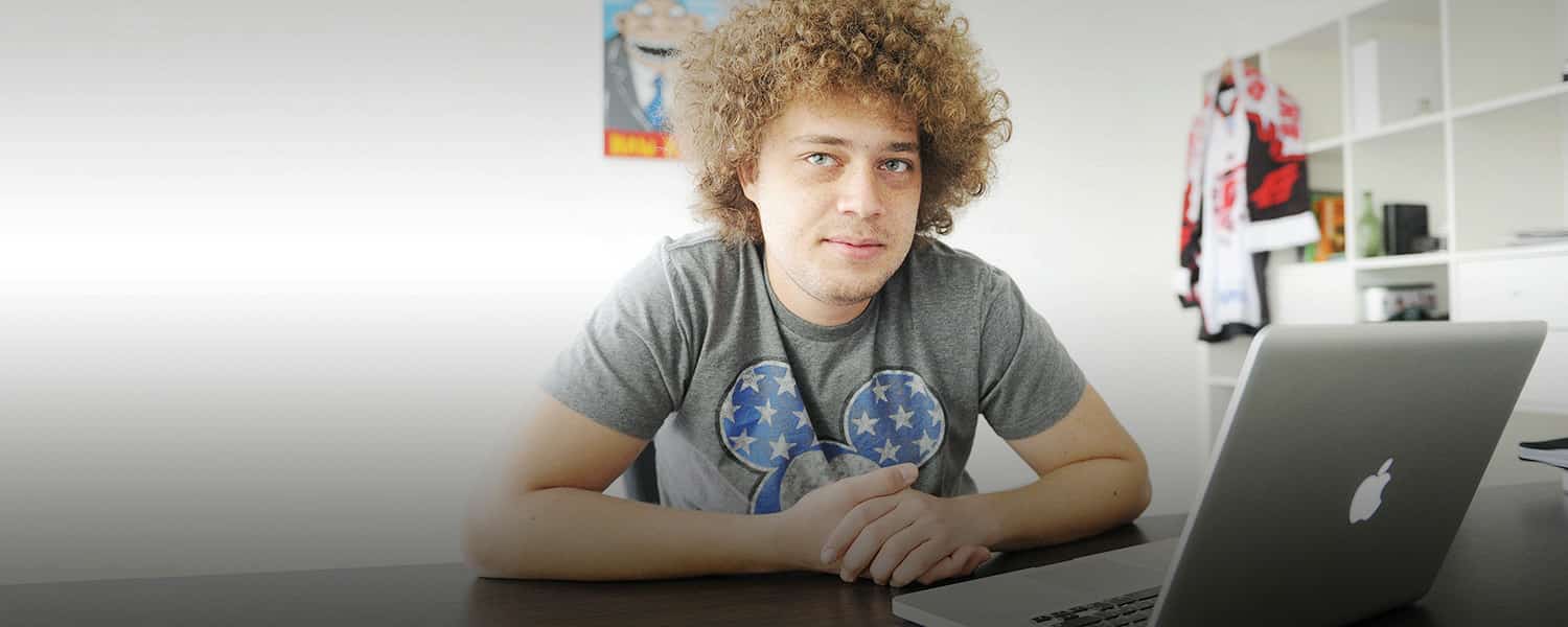 Радий Хәбиров билдәле блогер Илья Варламовты Өфөгә саҡырҙы