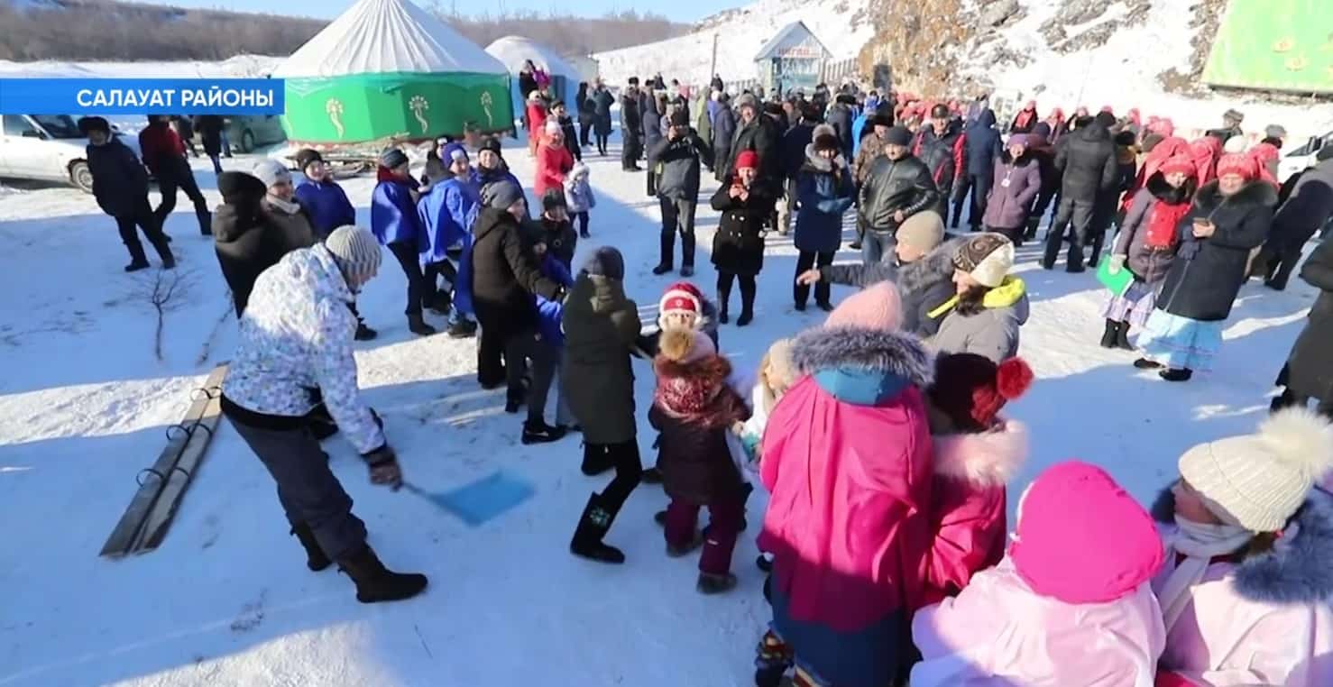 Салауат районы Нуғай шишмәһе янында «Самауыр байрамы» ойошторолдо