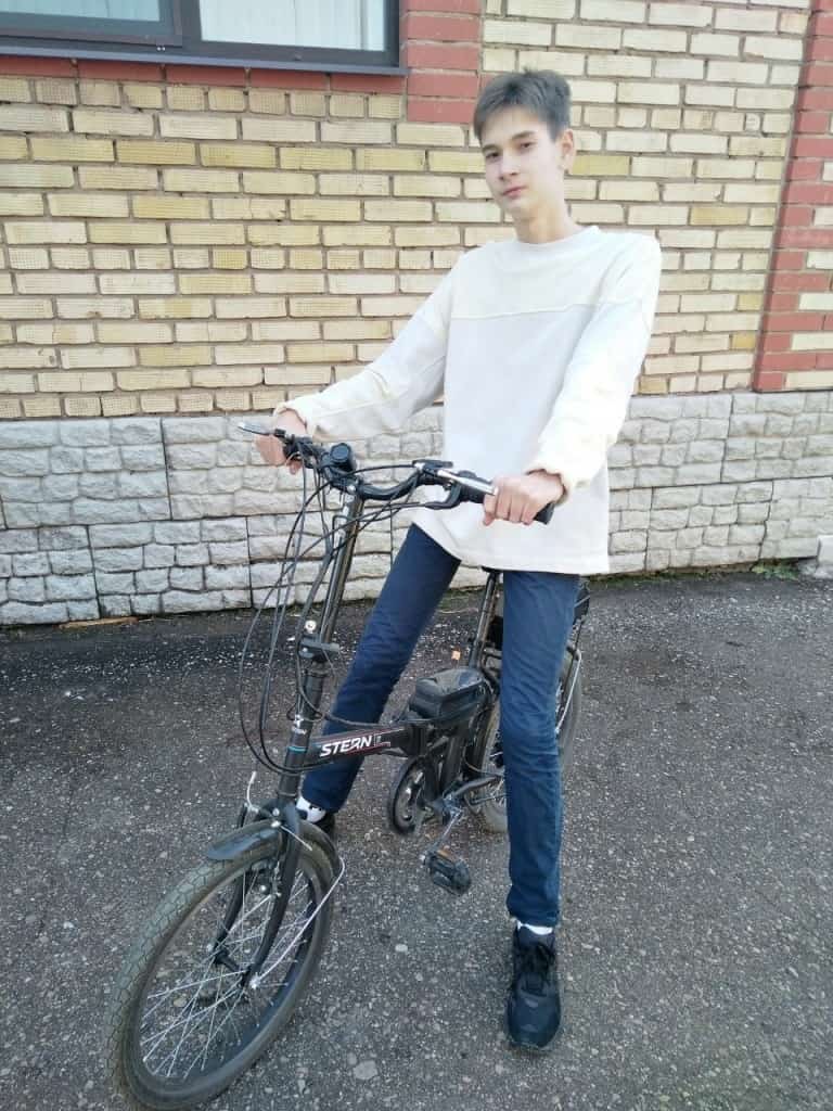 Башҡортостанда мәктәп уҡыусыһы электр велосипед йыйған