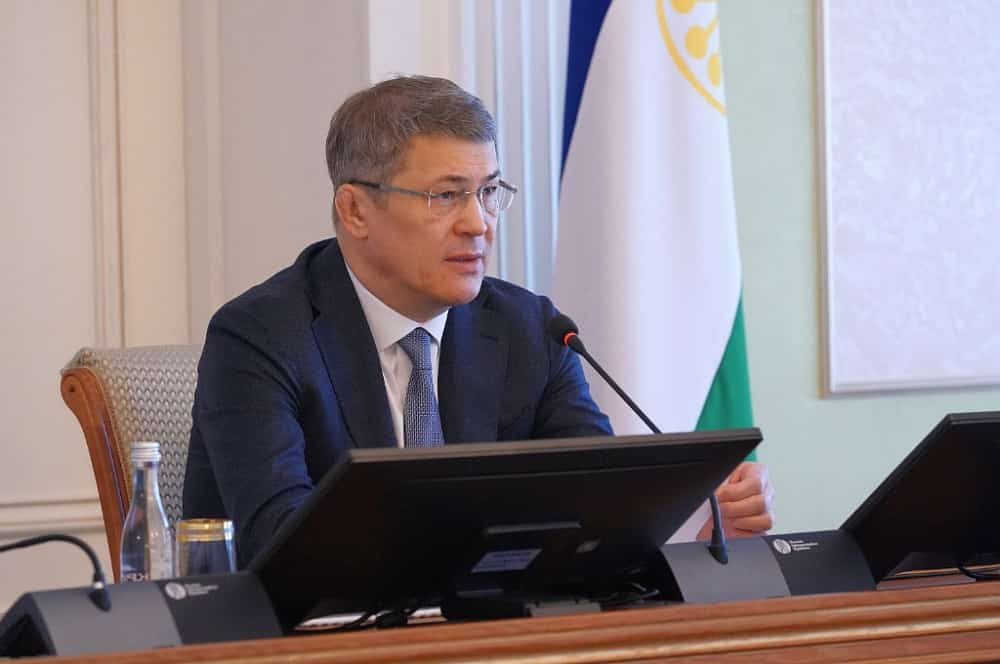 Радий Хәбиров милли проекттарҙы тормошҡа ашырыуҙа ҡанун үтәлеше буйынса ултырыш үткәрҙе
