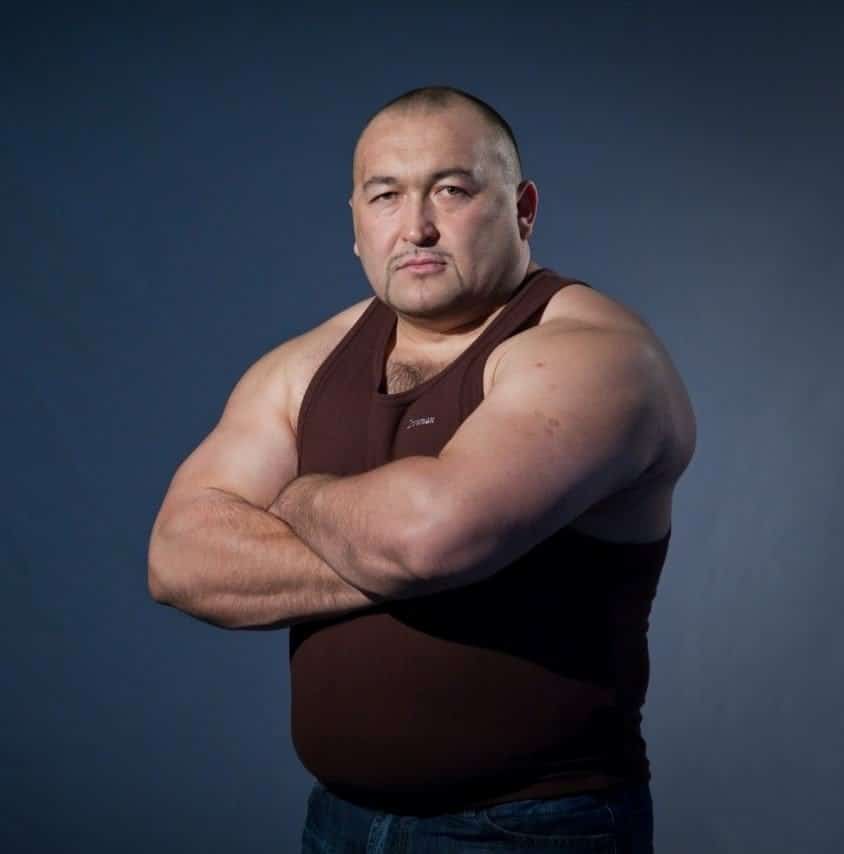 “Рәсәйҙең иң көслө кешеһе” исемен йөрөткән Эльбрус Ниғмәтуллин яңы рекордҡа әҙерләнә