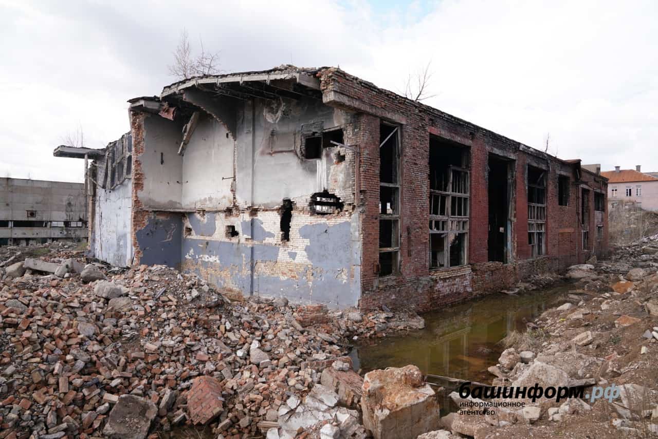 Дәүләт Йыйылышы- Ҡоролтай депутаттары “Химпром” ойошмаһы тыуҙырған экологик проблеманы өйрәнә
