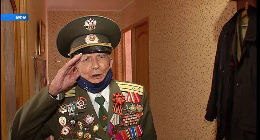 Уны комсомол билеты үлемдән ҡотҡара