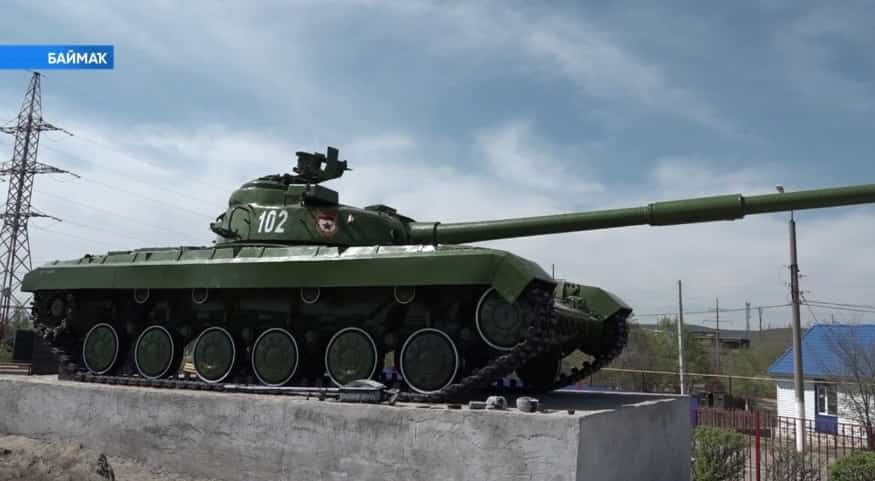 Бөйөк Ватан һуғышы арт-объектына кем ҡул һуҙған?