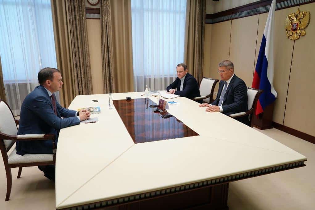 Радий Хәбиров Рәсәй Коммунистик партияһы ағзаһы, Дәүләт Думаһы депутаты Юрий Афонин менән осрашты