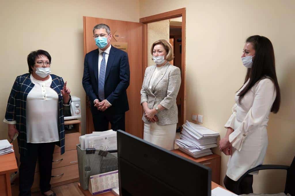 Башҡортостан Башлығы бөгөн социаль хеҙмәткәрҙәргә рәхмәт белдерҙе