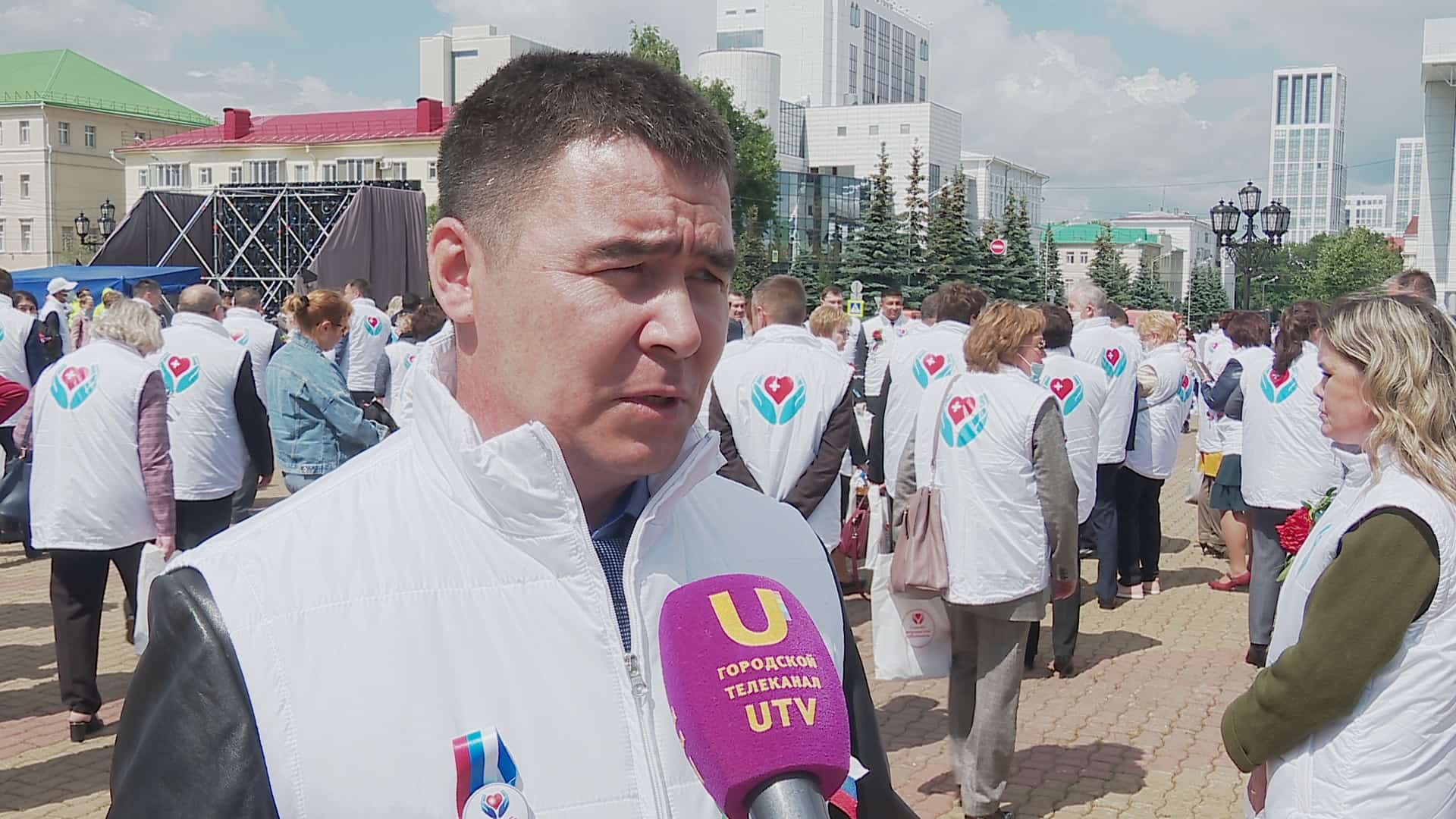 Өфөлә бөгөн табиптар парады ойошторола