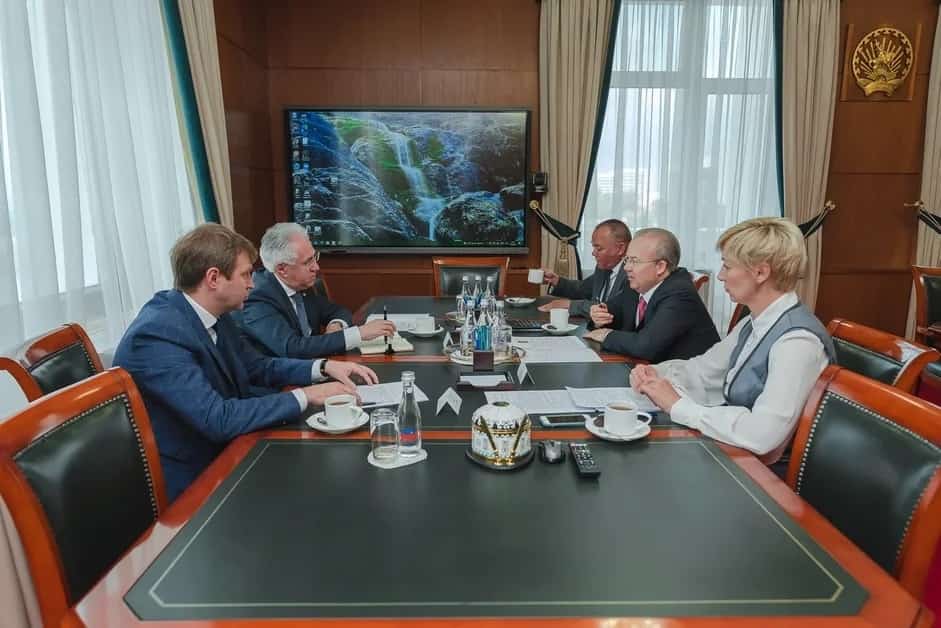 Бөгөн премьер-министр Андрея Назарова Рәсәй экология йәмғиәте рәйесе Рәшит Исмаилов менән осрашты