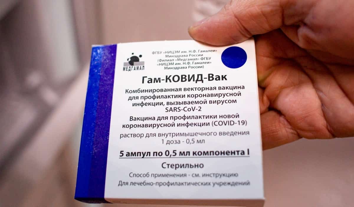 Ҡала хакимиәте хеҙмәткәрҙәренең 70 проценты коронавирустан прививка яһатҡан