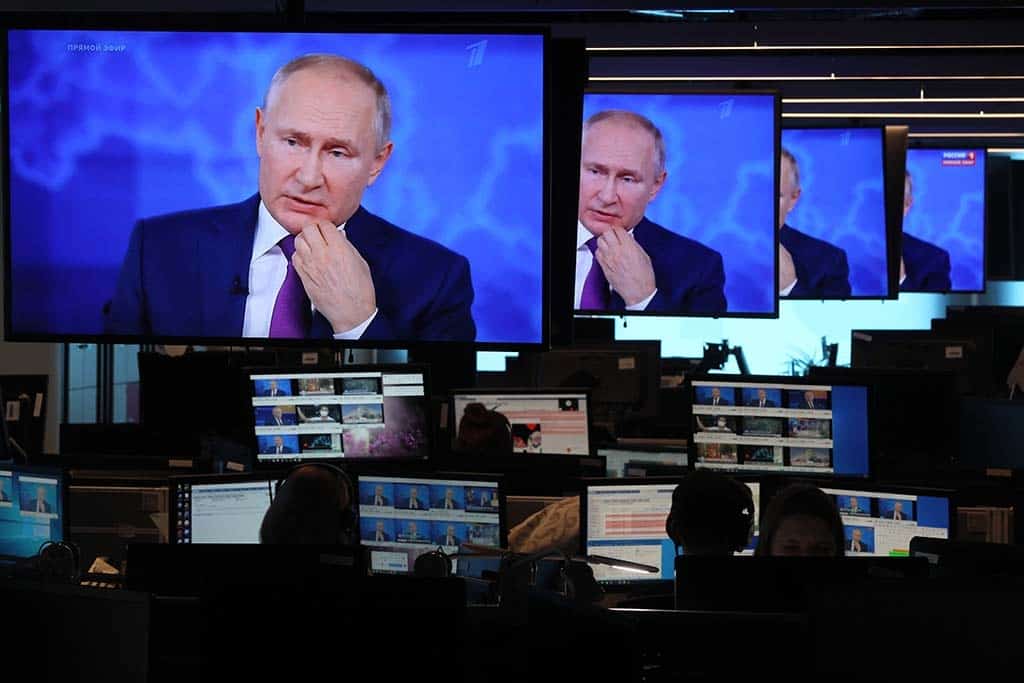 Рәсәй Президенты Владимир Путин ил халҡы менән тура элемтәлә аралашты
