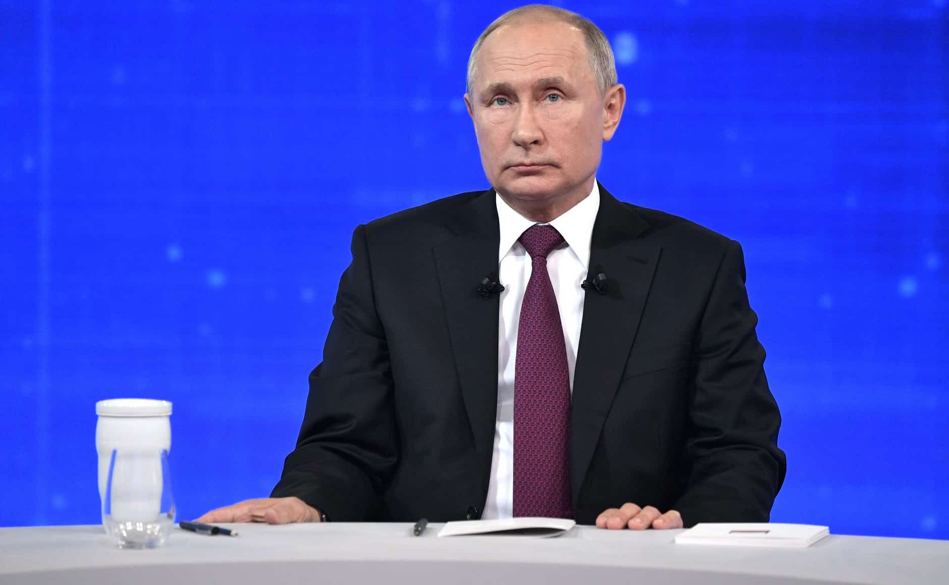 В. Путин менән булған тура бәйләнеште ҡарағандан һуң, һәр кем мөһим һорауҙарға яуап таба ала