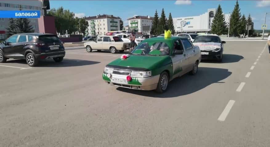 Руль артында сетерекле хәлдән еңел сығыу, автомобилде оҫта парковкалау һәм тәгәрмәсте алмаштырыу
