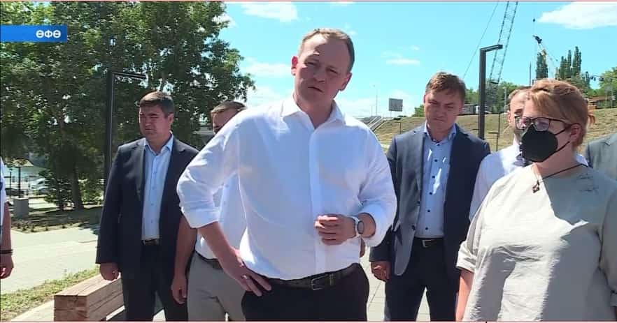 «Хеҙмәт ҡаһарманлығы ҡалаһы» стелаһы 2022 йылда Өфөгә көньяҡ инеү юлы майҙанында ҡуйыла