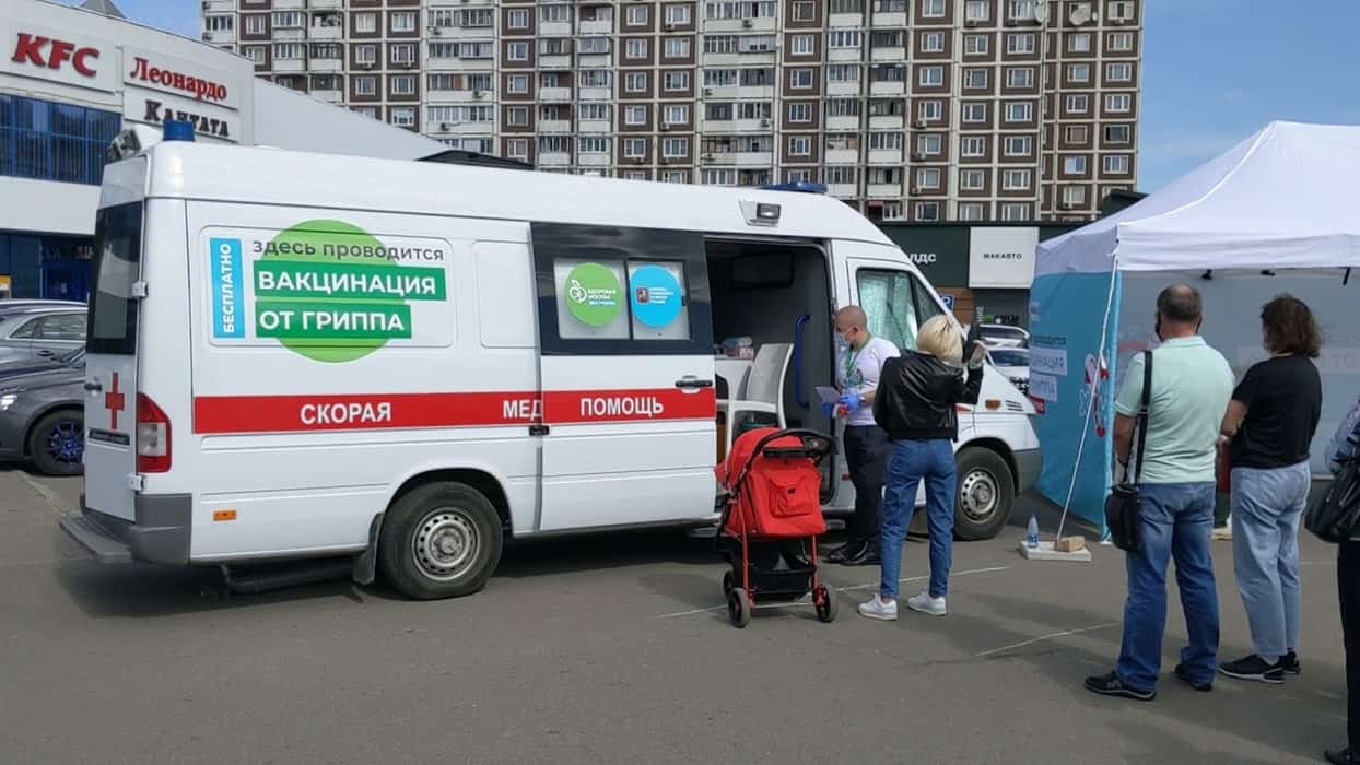 180-дән ашыу урында, шул иҫәптән мобиль пункттарҙа, коронавирустан вакцина яһатырға мөмкин
