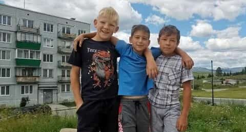Межгорье ҡалаһында 5-се класс уҡыусылары батып барған тиҫтерен ҡотҡарған