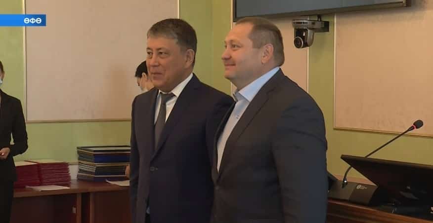 Бөгөн Өфөлә бер төркөм алдынғы төҙөүсегә юғары дәүләт наградалары тапшырылды