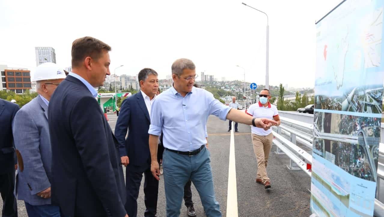 Өфөгә ингән урында Зәки Вәлиди урамынан машиналар йөрөшө ваҡытынан алда асылды