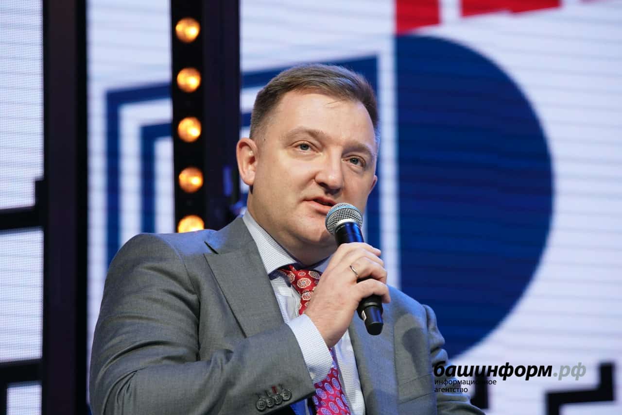 Александр Бугаев: "Урта һөнәри белемгә  иғтибар арта"