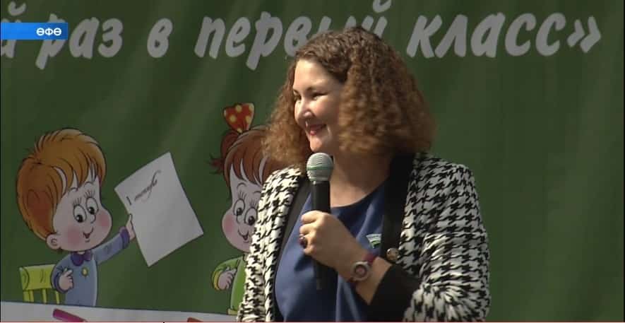 Беренсе тапҡыр мәктәпкә барған етем балаларға бүләктәр һәм иҫтә ҡалырлыҡ байрам