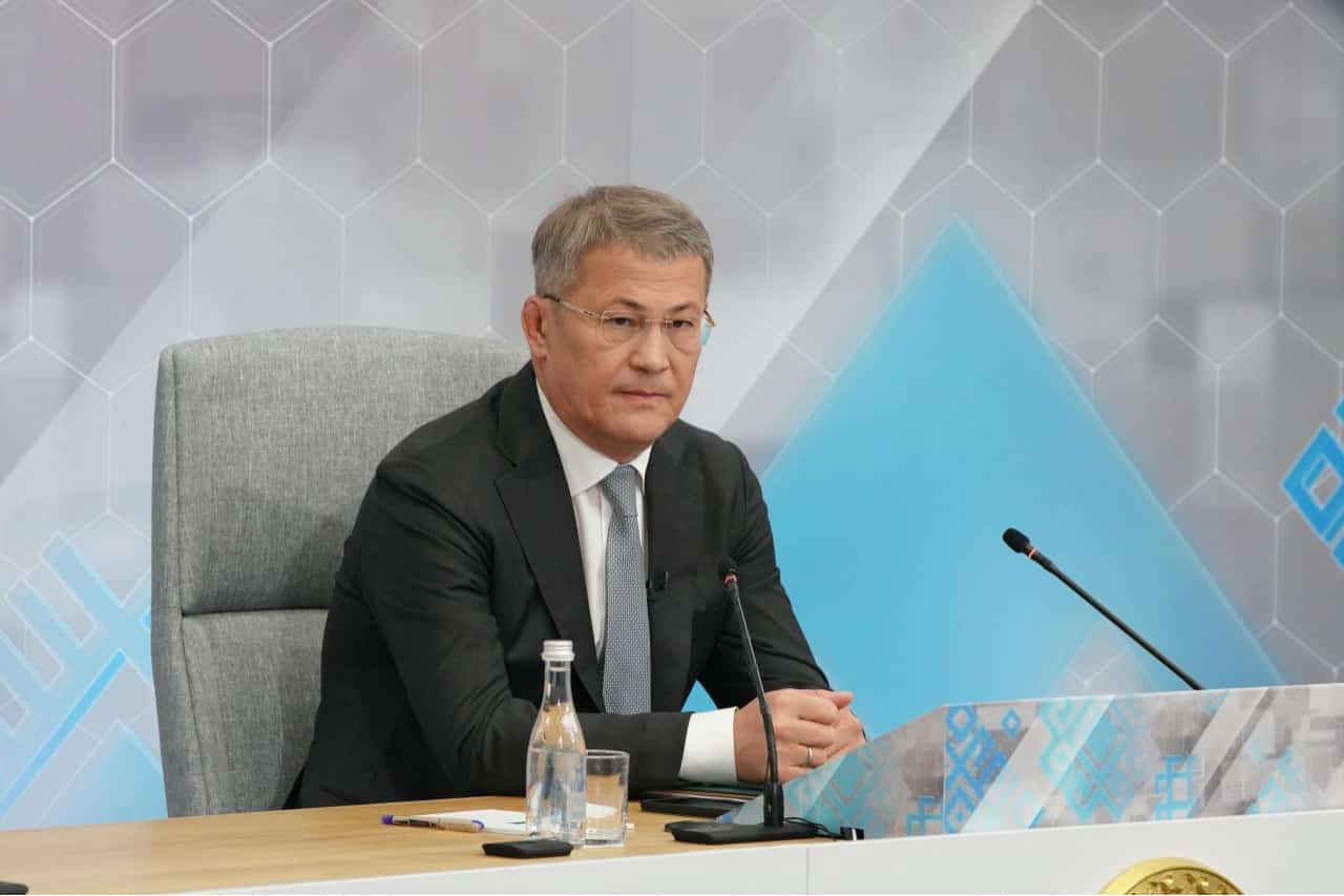 Башҡортостан Башлығы Радий Хәбиров тура бәйләнеш уҙғарҙы