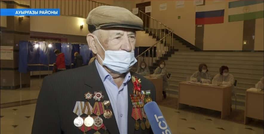 Ауырғазы районында 96 йәшлек ветеран Шәриф Мөсәғитов иң тәүгеләрҙән булып һайланы