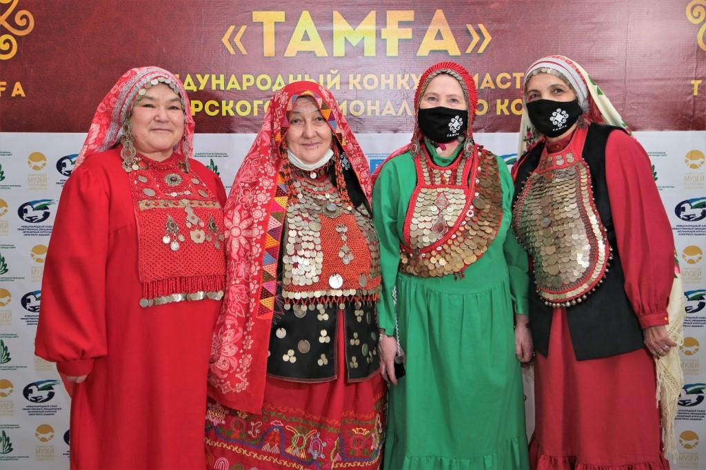 “Тамға” халыҡ-ара башҡорт милли кейемен тегеү оҫталары конкурсы иғлан ителде