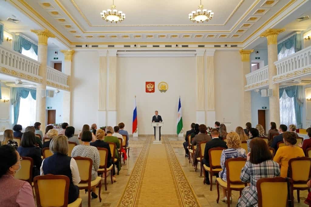 Радий Хәбиров  юғары  белем биреүҙә  ҙур уңыштар тураһында  белдерҙе