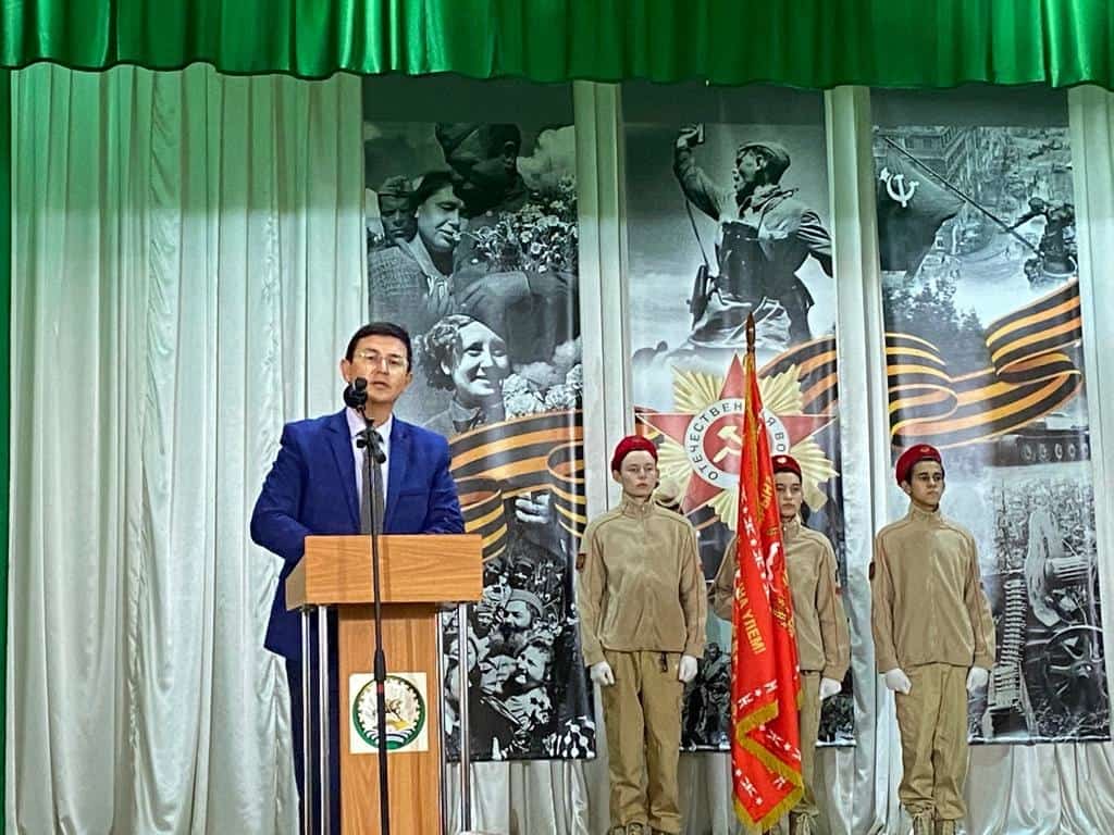 Краснокама районының Аҡтанышбаш ауылында 112-се дивизия байрағы күсермәһе тапшырылды