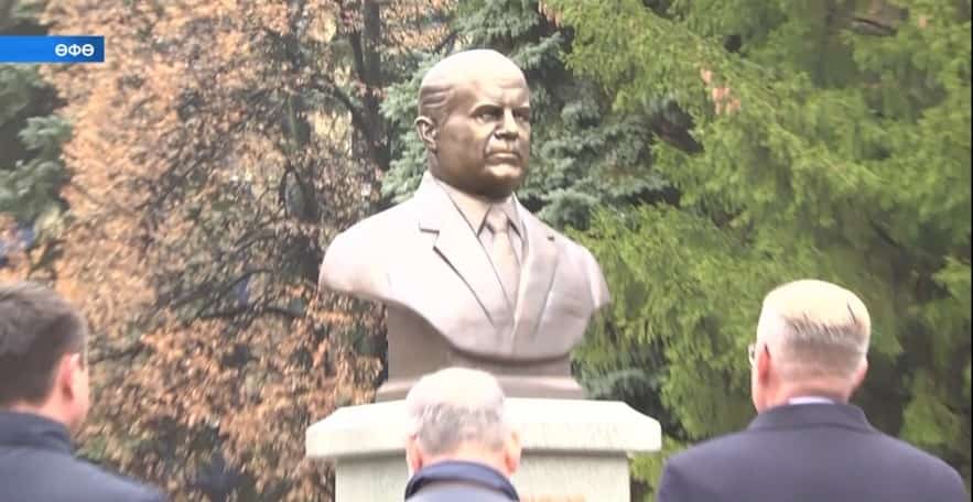 Күренекле ғалим, химия фәндәре докторы, Сәғит Рафиҡовтың исеме мәңгелләштерелде