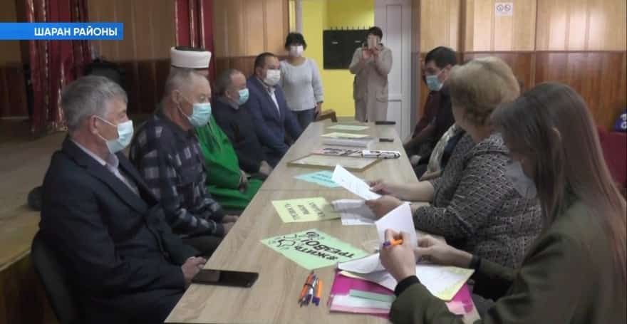 Шаран районы Йәрәмкә ауылында атай тәрбиәһе темаһына арналған түңәрәк өҫтәл уҙғарылды
