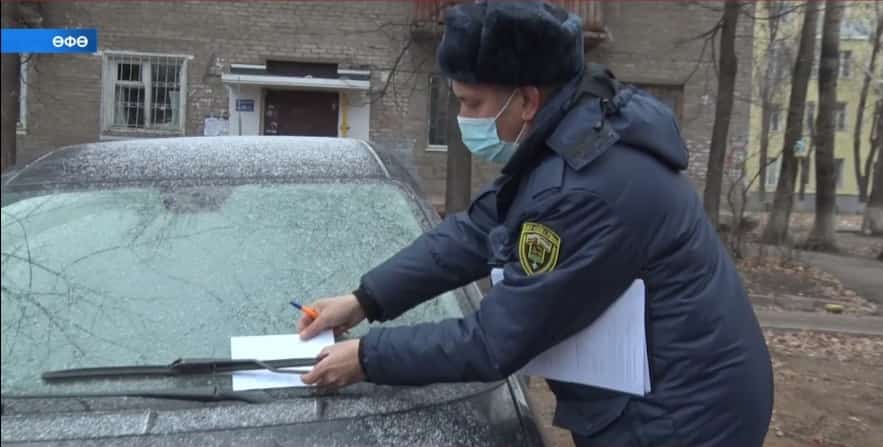 Йыл башынан алып баш ҡалала 3 меңләп автоһәүәҫкәр газондарҙа парковка тураһындағы законды боҙған