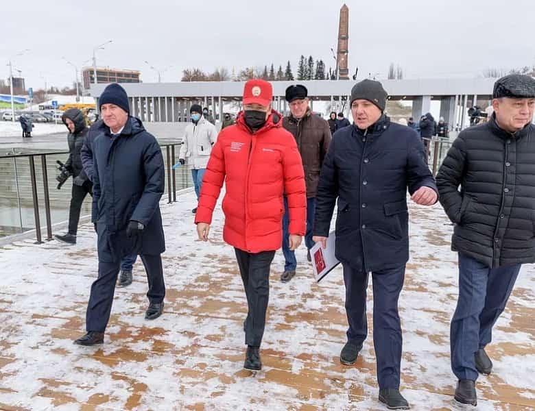 Андрей Назаров бөгөн Өфөлә Дуҫлыҡ монументында ер аҫты үткәүелен файҙаланыуға тапшырыуҙа ҡатнашты