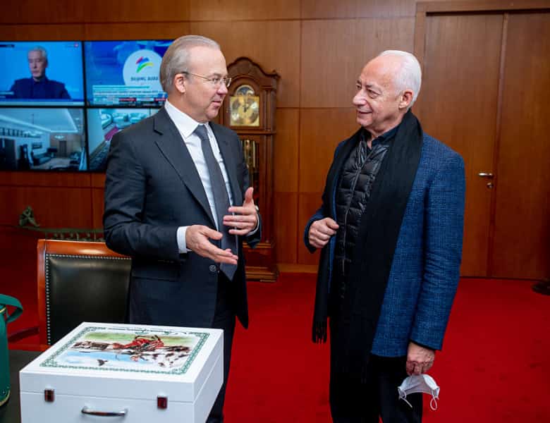Бөгөн Премьер-министр Андрей Назаров СССР-ҙың халыҡ артисы Владимир Спиваков менән осрашты