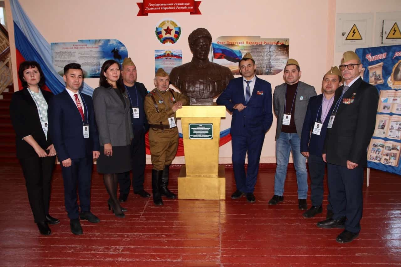 Красный Луч мәктәптәренең береһенә Советтар Союзы Геройы Сафа Хәсәновтың исеме бирелеүе ихтимал