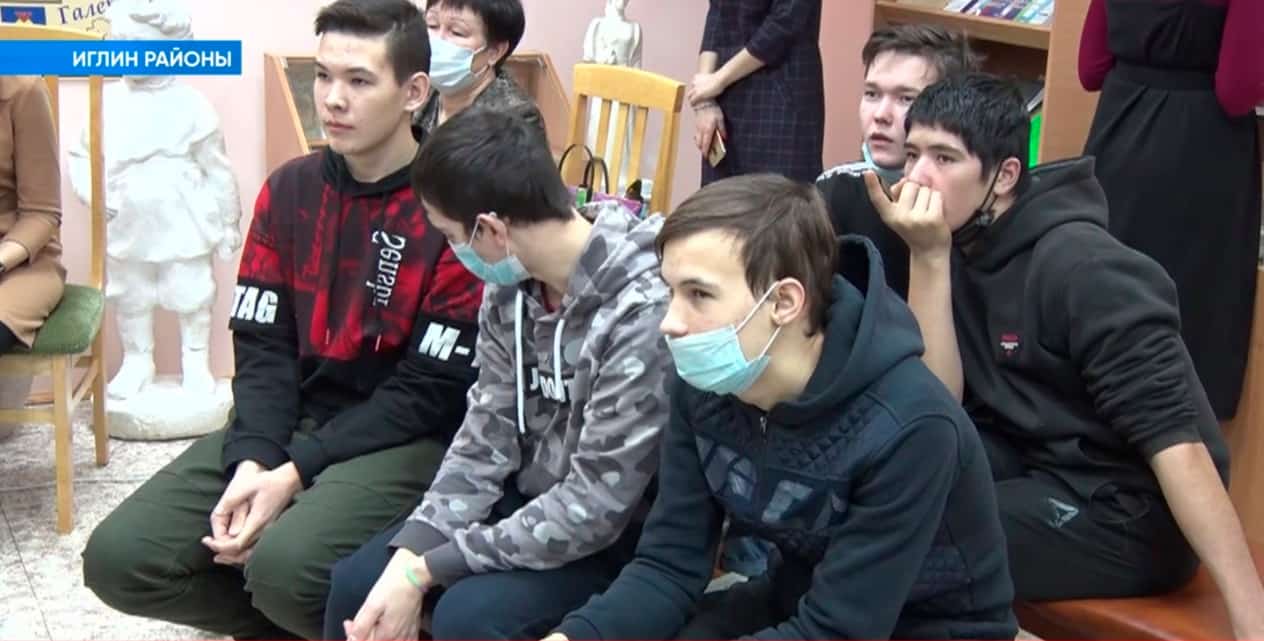 Республика Хәрби Дан музейы хеҙмәткәрҙәре студенттар өсөн интеллектуаль уйын уҙғара
