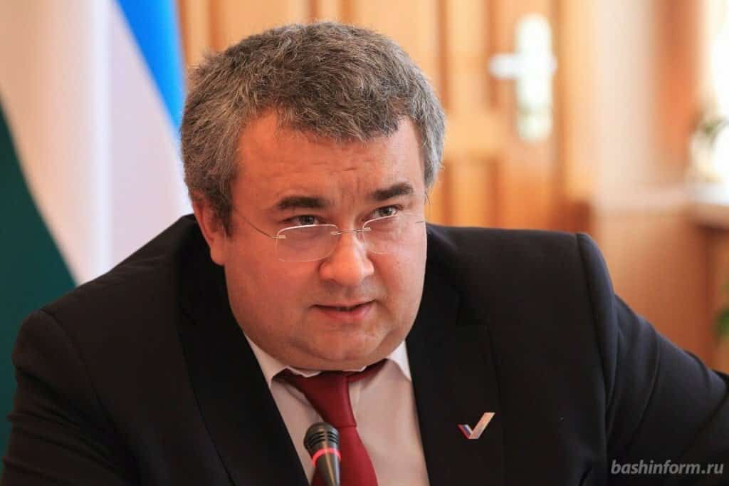 Шамил Вәлиев: "Владимир Путиндың матбуғат конференцияһы йәнле  осрашыу майҙансығы булды"