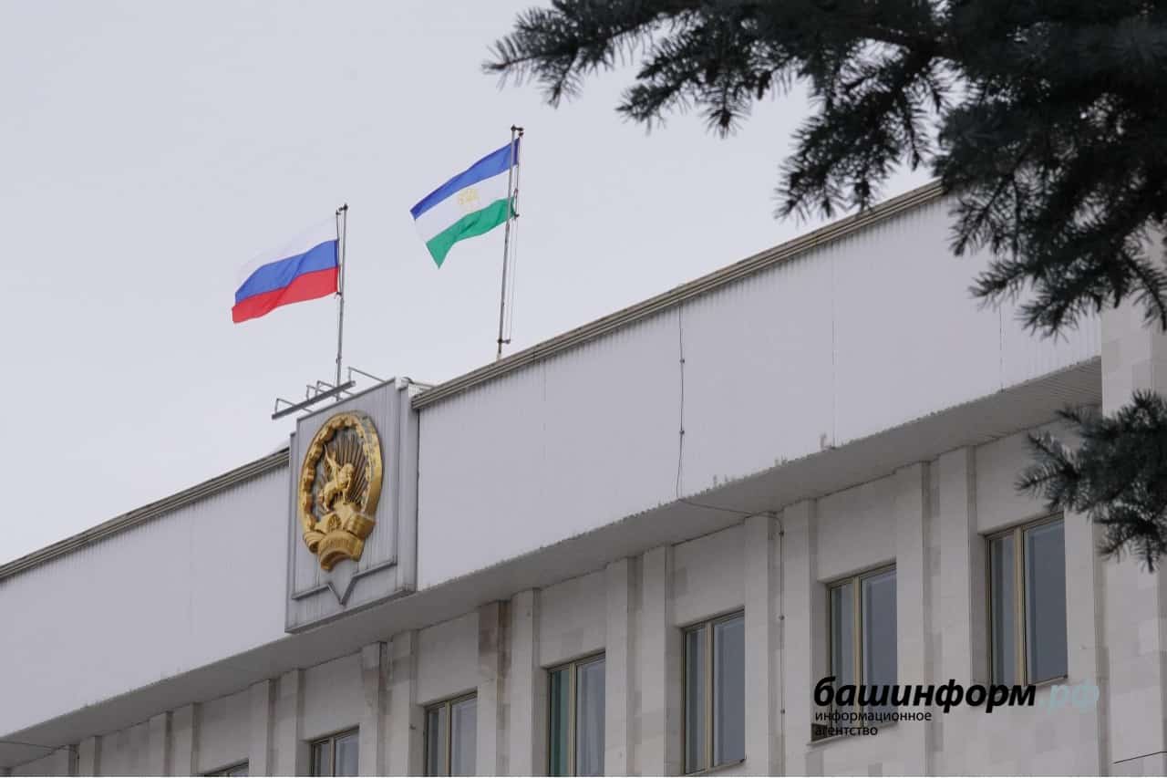Бөгөн парламент журналистары бүләкләнде