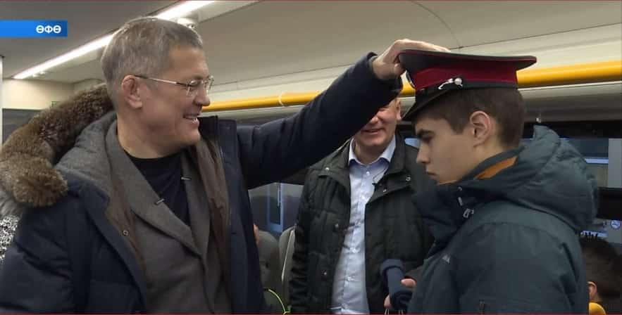 Радий Хәбиров Өфөнән 15 йәшлек үҫмерҙең теләген тормошҡа ашырҙы