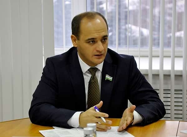 Быйыл республика парламенты 130-ға яҡын ҡанун ҡабул иткән