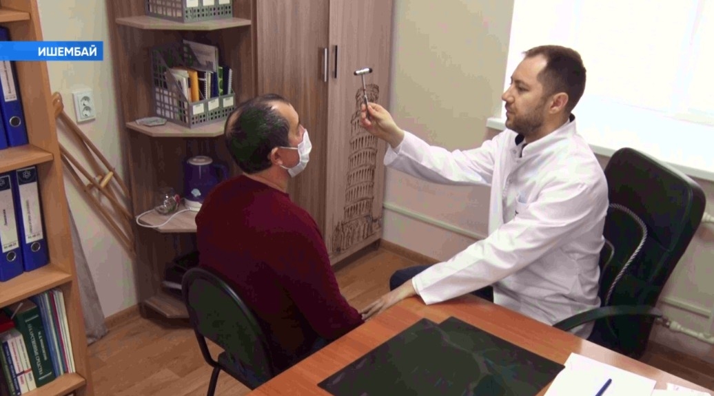 Бөгөн Ишембайҙа эш башлаған күсмә диагностика үҙәгендә халыҡты Айрат Рәхмәтуллин ҡабул итте